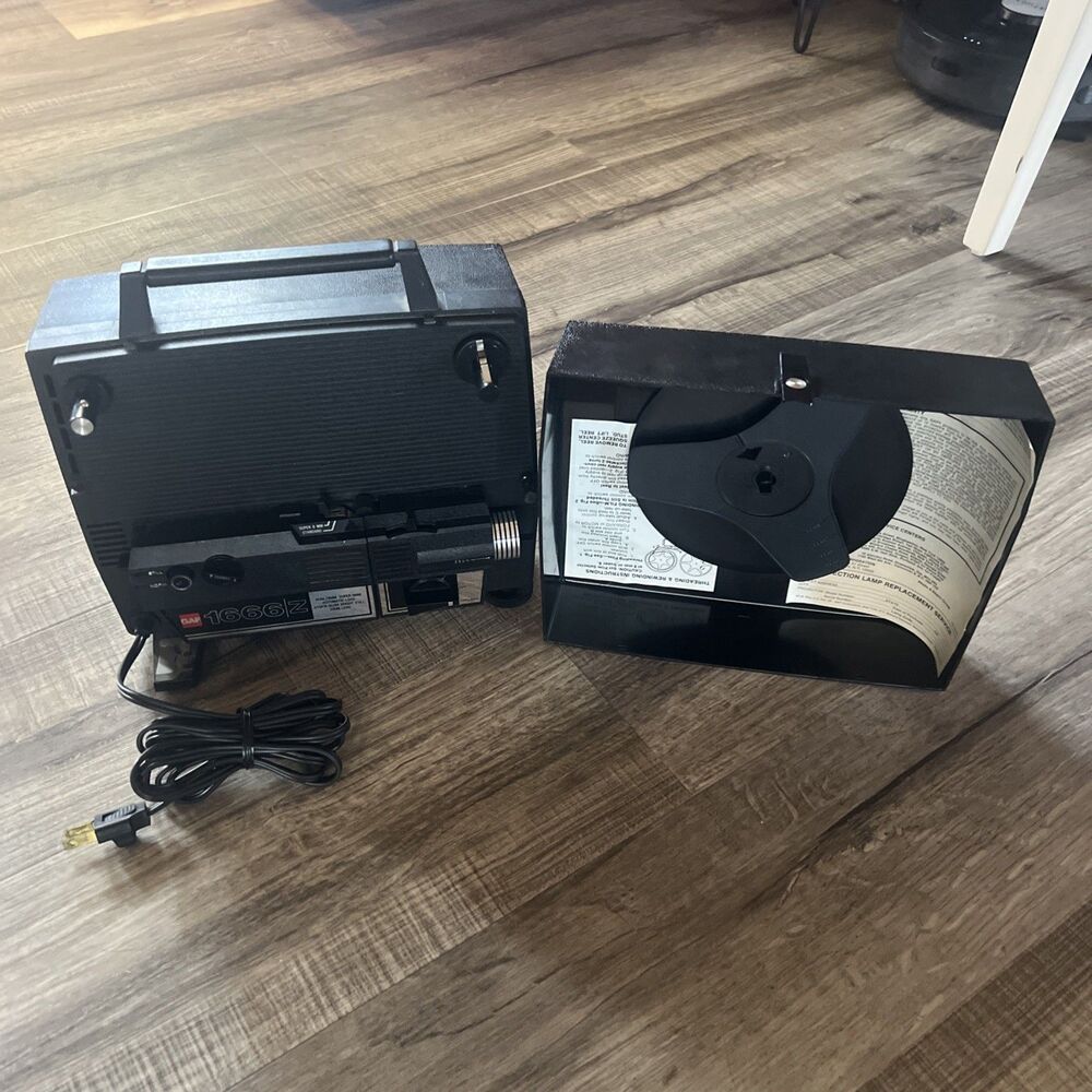GAF 1666Z Dual 8mm Movie Projector – Works. Reels Turn – Super 8.  Tested.